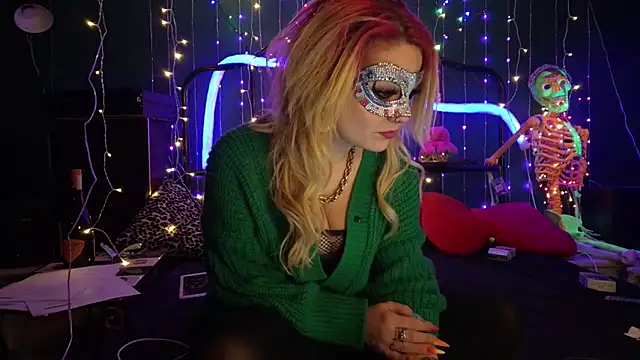 anonymouszN online show from December 16, 2025, 9:41 pm