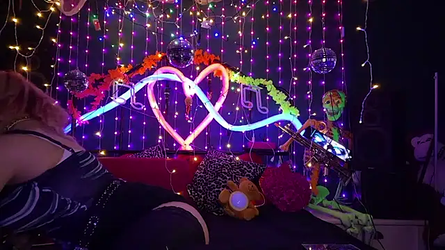 anonymouszN online show from March 31, 2026, 8:11 pm