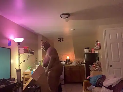 BigKittyRaven online show from January 10, 2025, 6:20 am