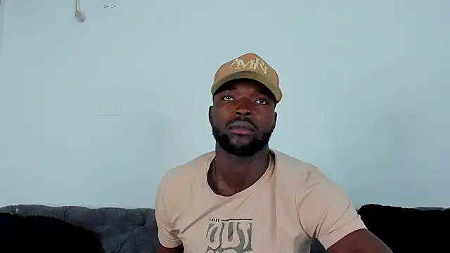 Snapshot of Dylan_Taylor chatting on October 24, 2025, 4:00 am Dylan Taylor online show from October 24, 2025, 4:00 am