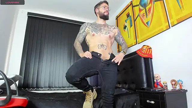 Snapshot of connor_santtos chatting on February 12, 2025, 2:21 pm connor santtos online show from February 12, 2025, 2:21 pm