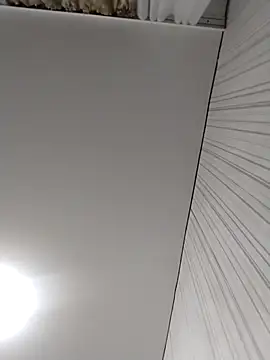 Lorrain Dorrie online show from December 3, 2025, 6:25 am