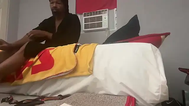 skarfosbabes69 online show from October 5, 2025, 2:24 am