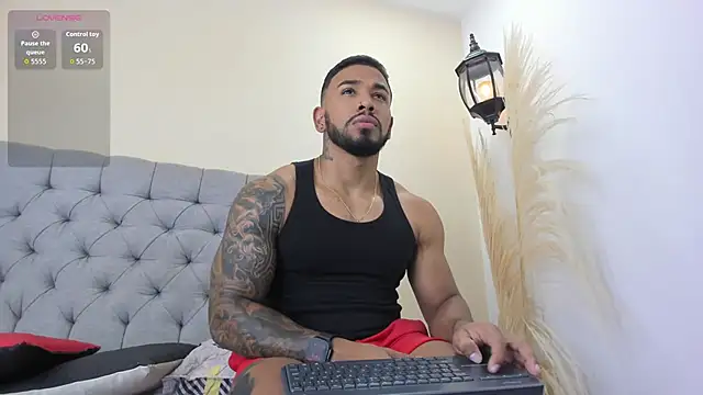 Snapshot of bruno_miller_ chatting on April 4, 2026, 8:37 pm bruno miller online show from April 4, 2026, 8:37 pm