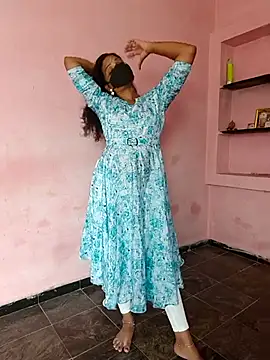 Tamil Shalini Lustyy online show from October 20, 2025, 9:32 am