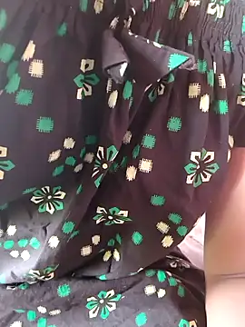 Tamil Shalini Lustyy online show from October 8, 2025, 6:59 am