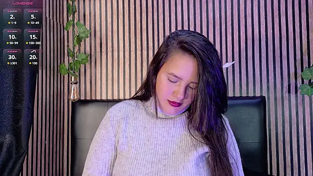 Snapshot of Victoria_Ponce1 chatting on September 30, 2025, 8:48 pm Victoria Ponce1 online show from September 30, 2025, 8:48 pm