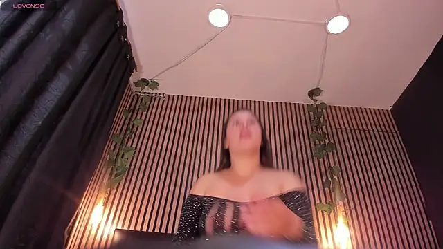 Snapshot of Victoria_Ponce1 chatting on March 6, 2025, 10:26 pm Victoria Ponce1 online show from March 6, 2025, 10:26 pm