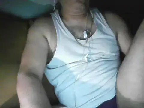Snapshot of samee00721 chatting on February 2, 2025, 5:37 pm samee00721 online show from February 2, 2025, 5:37 pm