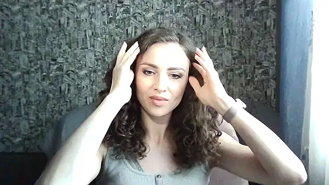 vanessaxmia online show from December 16, 2024, 9:24 am