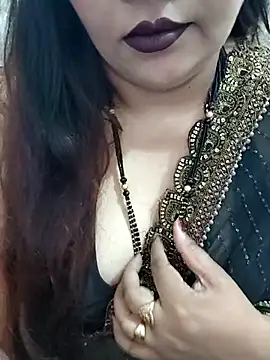 Snapshot of Mayuri77 chatting on September 9, 2025, 6:23 am Mayuri77 online show from September 9, 2025, 6:23 am