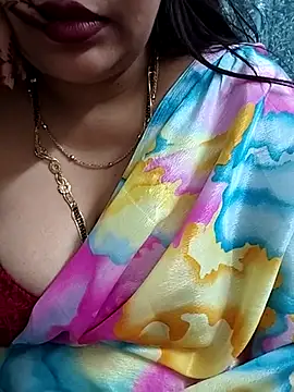 Snapshot of Mayuri77 chatting on February 28, 2025, 8:28 pm Mayuri77 online show from February 28, 2025, 8:28 pm