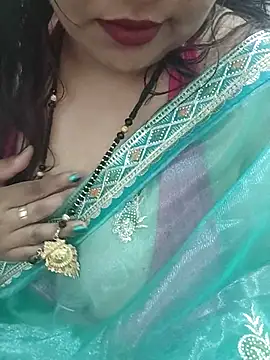 Snapshot of Mayuri77 chatting on September 17, 2025, 9:33 am Mayuri77 online show from September 17, 2025, 9:33 am