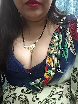 Snapshot of Mayuri77 chatting on March 13, 2025, 3:11 am Mayuri77 online show from March 13, 2025, 3:11 am