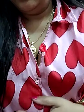 Snapshot of Mayuri77 chatting on February 17, 2025, 8:27 pm Mayuri77 online show from February 17, 2025, 8:27 pm