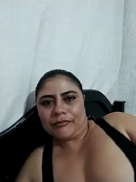 Snapshot of ElizabethWeil chatting on March 4, 2025, 11:11 pm ElizabethWeil online show from March 4, 2025, 11:11 pm