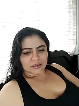 Snapshot of ElizabethWeil chatting on February 28, 2025, 10:06 pm ElizabethWeil online show from February 28, 2025, 10:06 pm
