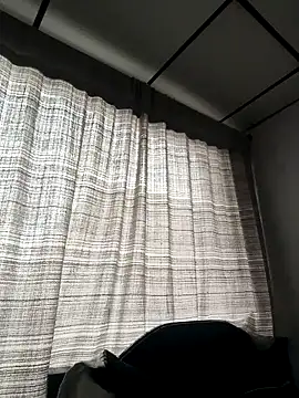 Snapshot of ElizabethWeil chatting on February 21, 2025, 10:04 pm ElizabethWeil online show from February 21, 2025, 10:04 pm