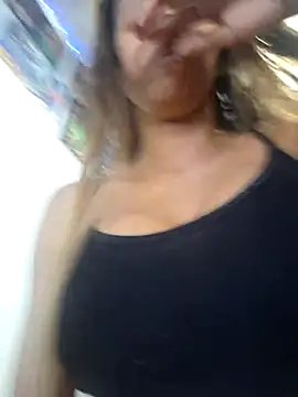 Snapshot of salome_drasin chatting on April 18, 2026, 6:05 am salome drasin online show from April 18, 2026, 6:05 am