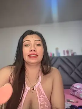 LIZ-06  online show from October 12, 2025, 6:31 pm