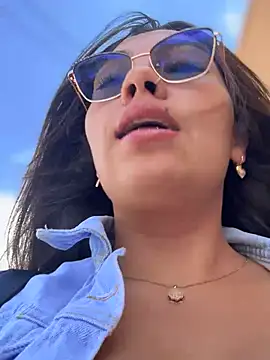 LIZ-06  online show from January 14, 2026, 4:10 pm