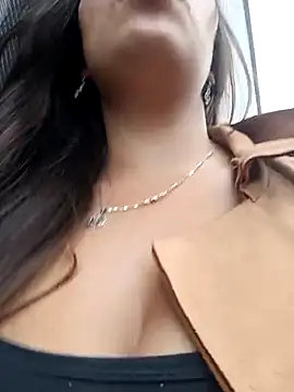 LIZ-06  online show from March 11, 2025, 9:04 pm