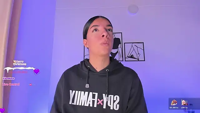 Snapshot of 777AylinZ chatting on December 15, 2025, 12:00 pm 777AylinZ online show from December 15, 2025, 12:00 pm