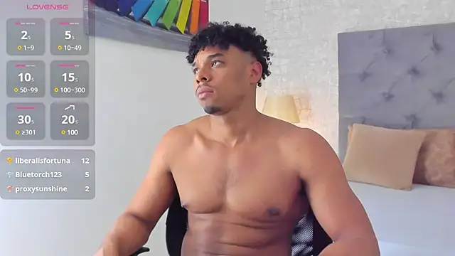 Jacub Micke1 online show from February 24, 2025, 5:43 am