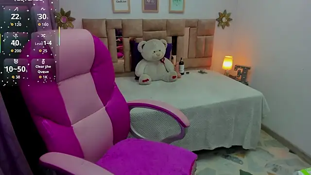 Snapshot of olivia_willd chatting on October 28, 2025, 8:08 pm olivia willd online show from October 28, 2025, 8:08 pm