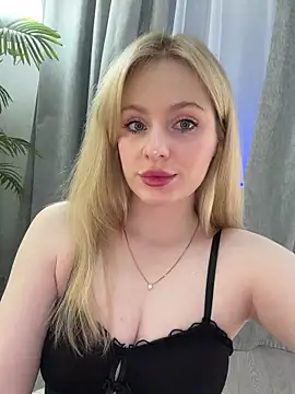 Snapshot of CaseyCumFace chatting on April 17, 2026, 8:44 pm CaseyCumFace online show from April 17, 2026, 8:44 pm