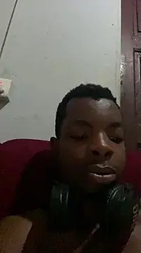 Dierich02 77 online show from January 4, 2025, 7:34 am