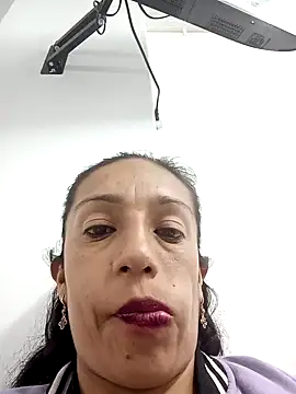 yaz guzman online show from February 12, 2025, 10:26 pm