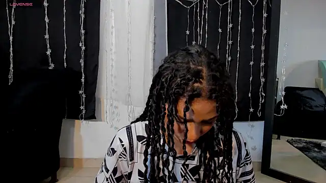 Snapshot of Dakota_M1 chatting on February 27, 2025, 2:35 am Dakota M1 online show from February 27, 2025, 2:35 am