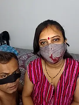 Snapshot of Cute-manisha chatting on June 22, 2026, 2:28 am Cute-manisha online show from June 22, 2026, 2:28 am