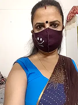 Cute-manisha online show from April 24, 2026, 1:07 am