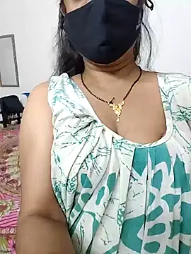 Cute-manisha online show from May 5, 2026, 4:04 am