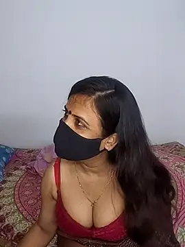 Cute-manisha online show from May 27, 2026, 2:08 am