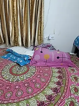Snapshot of Cute-manisha chatting on July 7, 2026, 7:34 am Cute-manisha online show from July 7, 2026, 7:34 am