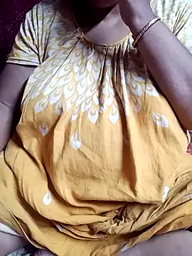 Hotty-rumi online show from October 10, 2025, 4:52 pm