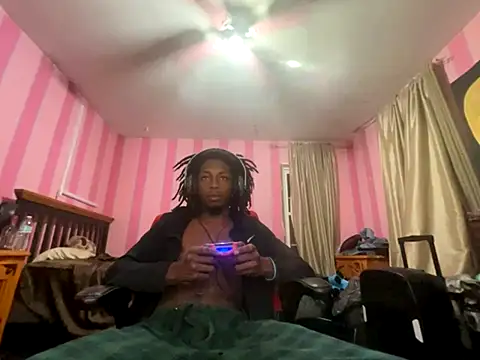 Snapshot of mikeJak chatting on October 22, 2025, 12:21 am mikeJak online show from October 22, 2025, 12:21 am