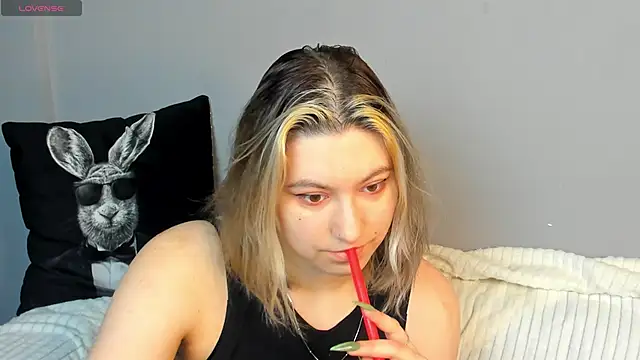 Snapshot of Bonni_Meiz chatting on February 20, 2025, 3:34 am Bonni Meiz online show from February 20, 2025, 3:34 am
