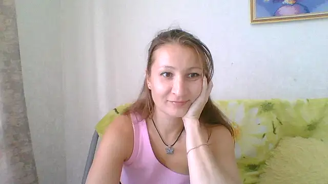 Snapshot of Yulia777 chatting on October 15, 2025, 11:18 am Yulia777 online show from October 15, 2025, 11:18 am