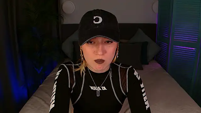 Maddy Garcia online show from October 14, 2025, 10:53 pm