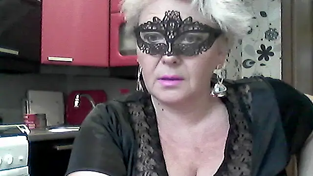 Lisa Suzie online show from October 16, 2025, 7:49 am