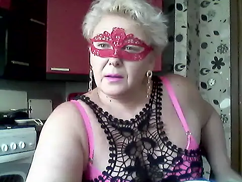 Lisa Suzie online show from November 5, 2025, 10:07 am