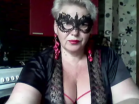Snapshot of Lisa_Suzie chatting on May 15, 2026, 8:56 am Lisa Suzie online show from May 15, 2026, 8:56 am