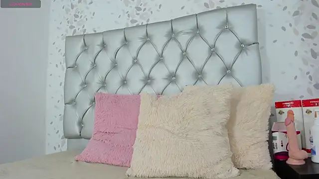 Snapshot of candymery chatting on February 11, 2025, 10:18 pm candymery online show from February 11, 2025, 10:18 pm