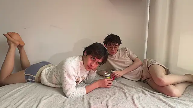 Snapshot of mapleg chatting on November 30, 2025, 8:42 pm mapleg online show from November 30, 2025, 8:42 pm