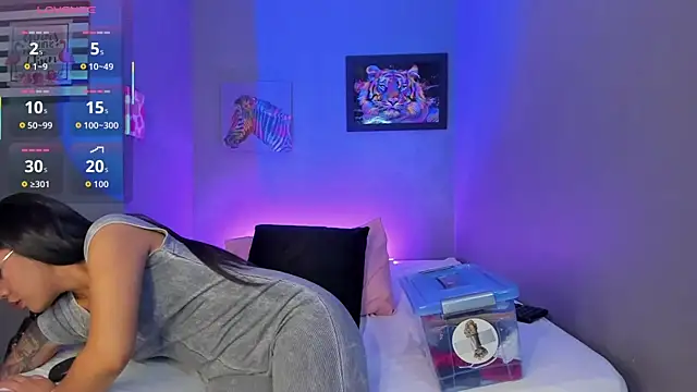 PammelaRoss1 online show from September 11, 2025, 5:13 pm