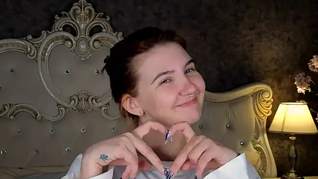 Snapshot of Melanie_Stoun chatting on October 5, 2025, 12:07 pm Melanie Stoun online show from October 5, 2025, 12:07 pm
